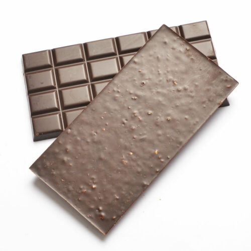 Tablette noir amandes hachées- Chocolaterie Berton